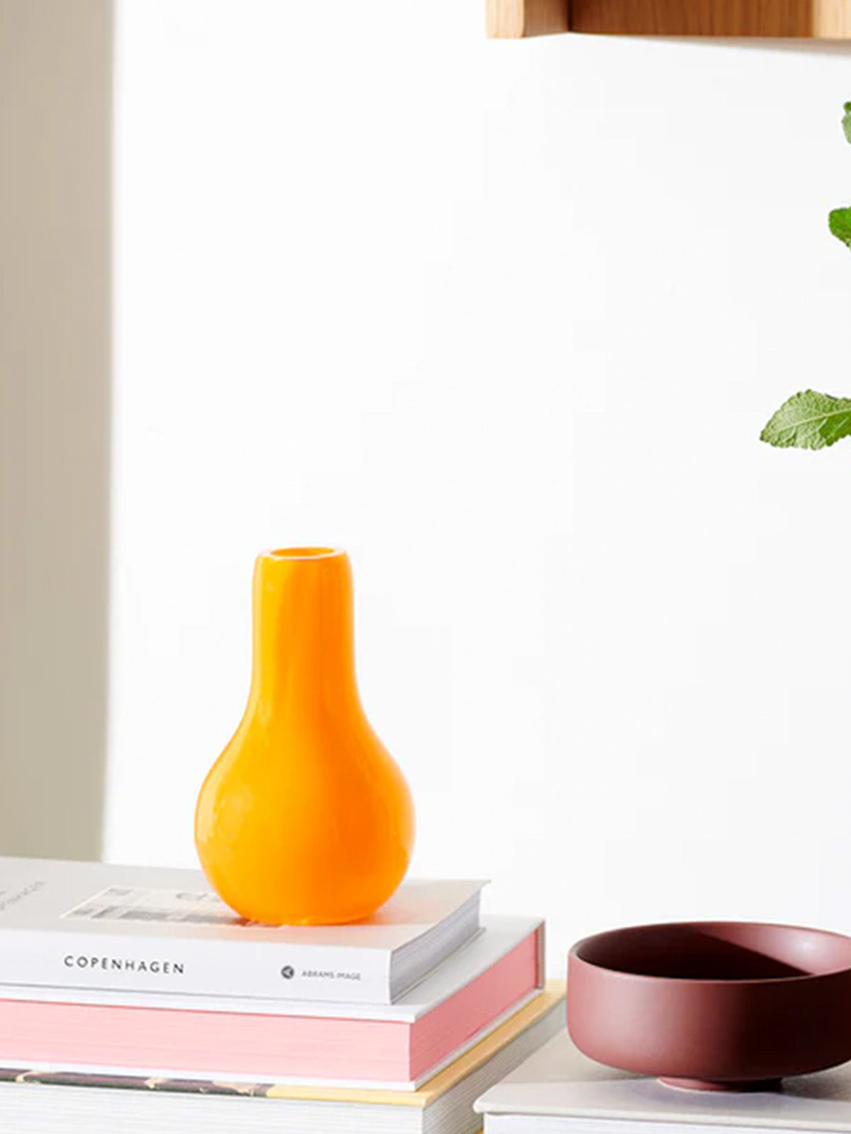 Vase i orange glas H15xD8cm