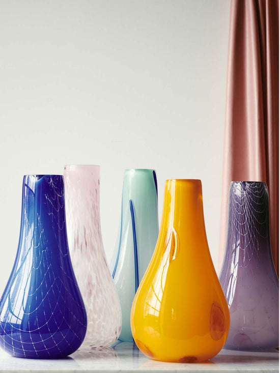 Vase i lilla glas H15xD8cm