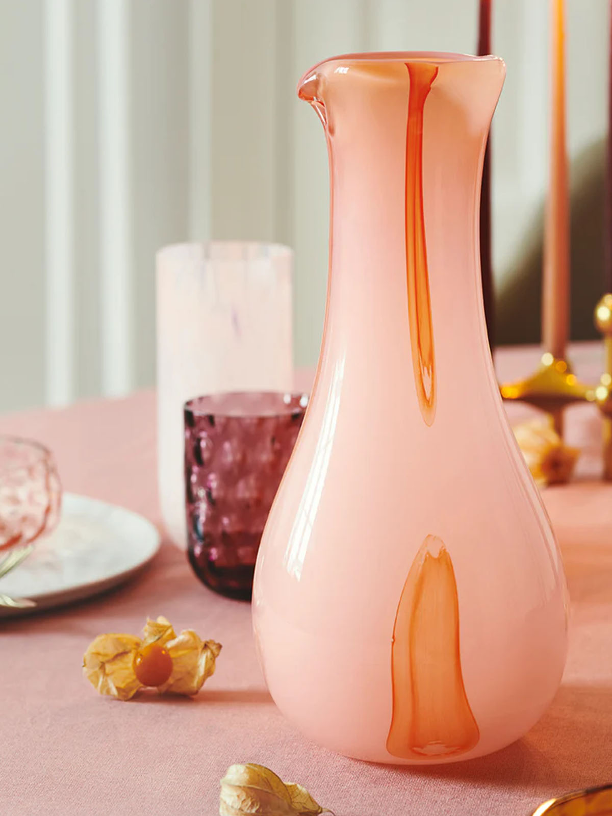 Karaffel i lyserødt glas H29xD13cm
